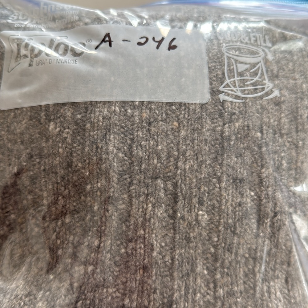 Valerie Stevens Separates Wool/Angora Button Turtleneck Gray Sweater WMs S/M EUC - Picture 8 of 9